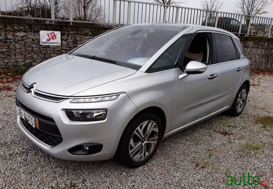 2013' Citroen C4 Picasso photo #1