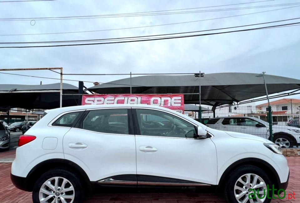2015' Renault Kadjar photo #2