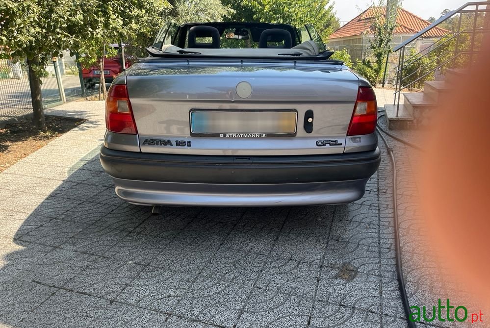 1994' Opel Astra photo #1