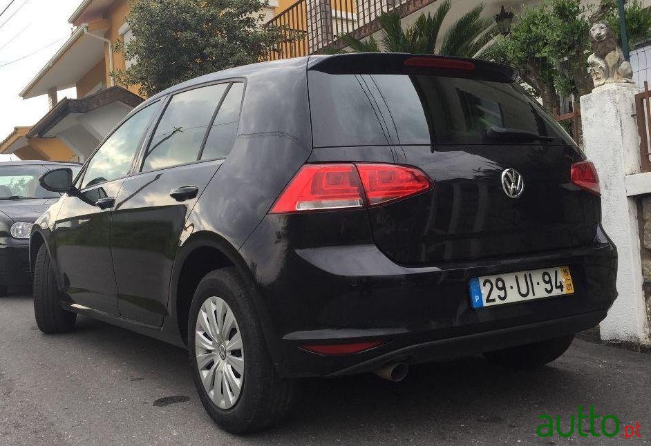 2015' Volkswagen Golf photo #1