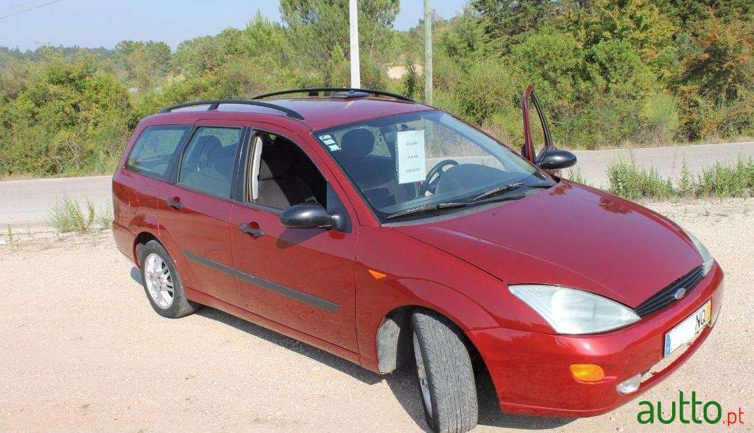 1999' Ford Focus 1800 Tddi Ghia photo #1