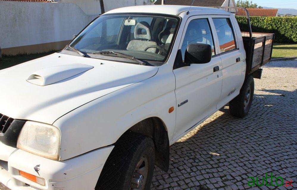 2001' Mitsubishi L200 4X4 photo #1