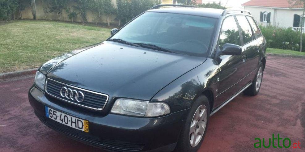 1996' Audi A4 Avant photo #2