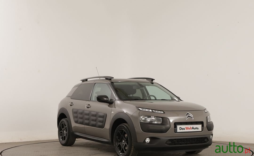 2016' Citroen C4 Cactus photo #1