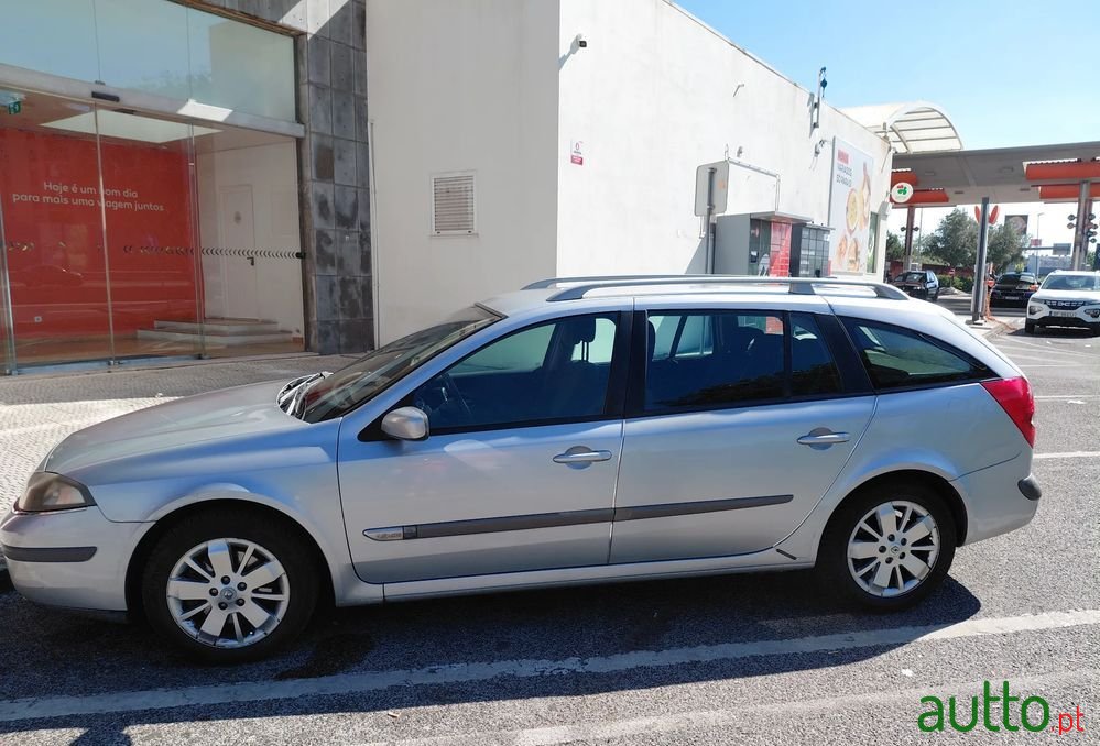 2007' Renault Laguna Break photo #1