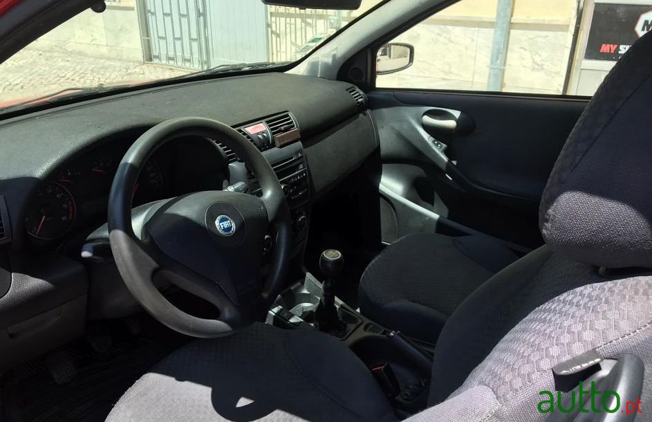 2003' Fiat Stilo photo #2