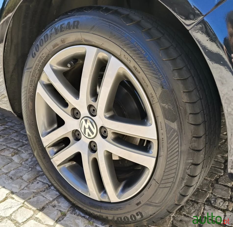 2013' Volkswagen Golf Plus photo #5