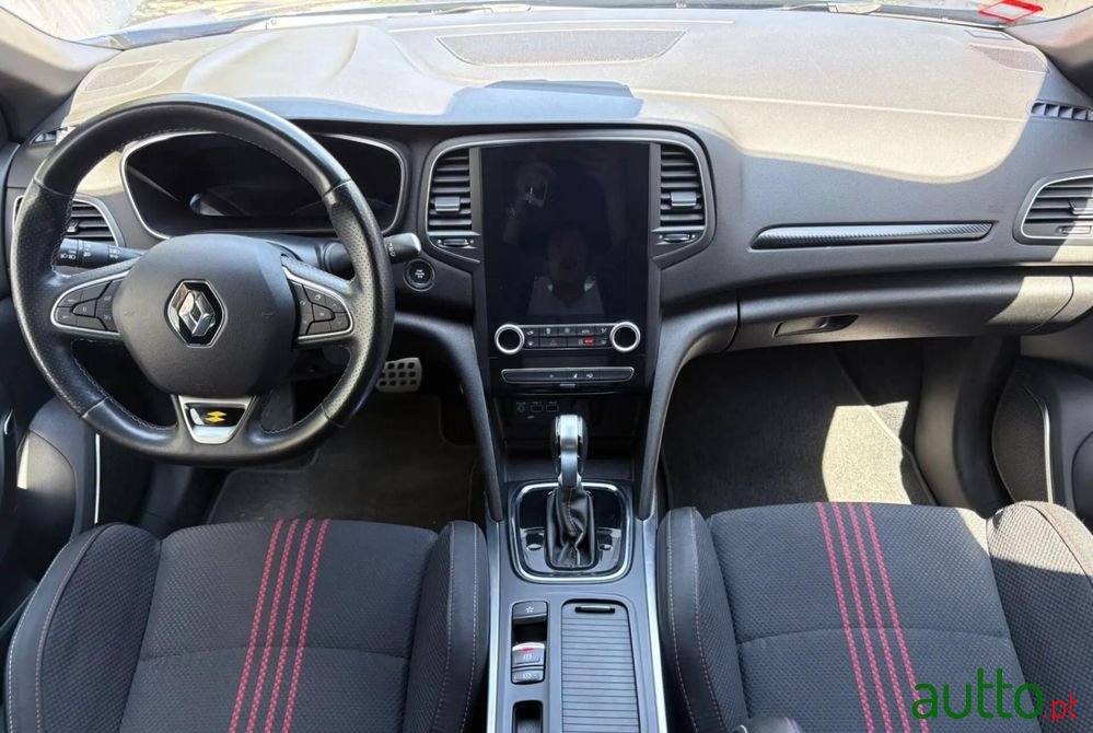 2021' Renault Megane 1.6 Plug-In R.S. Line photo #6