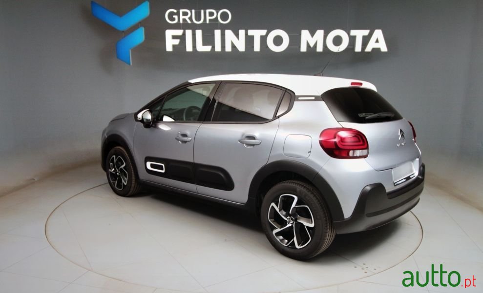 2022' Citroen C3 1.2 Puretech Shine photo #4