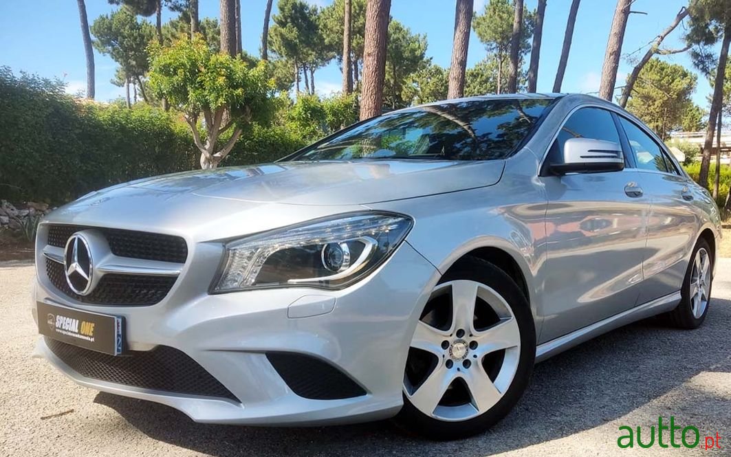 2015' Mercedes-Benz Cla-180 photo #1