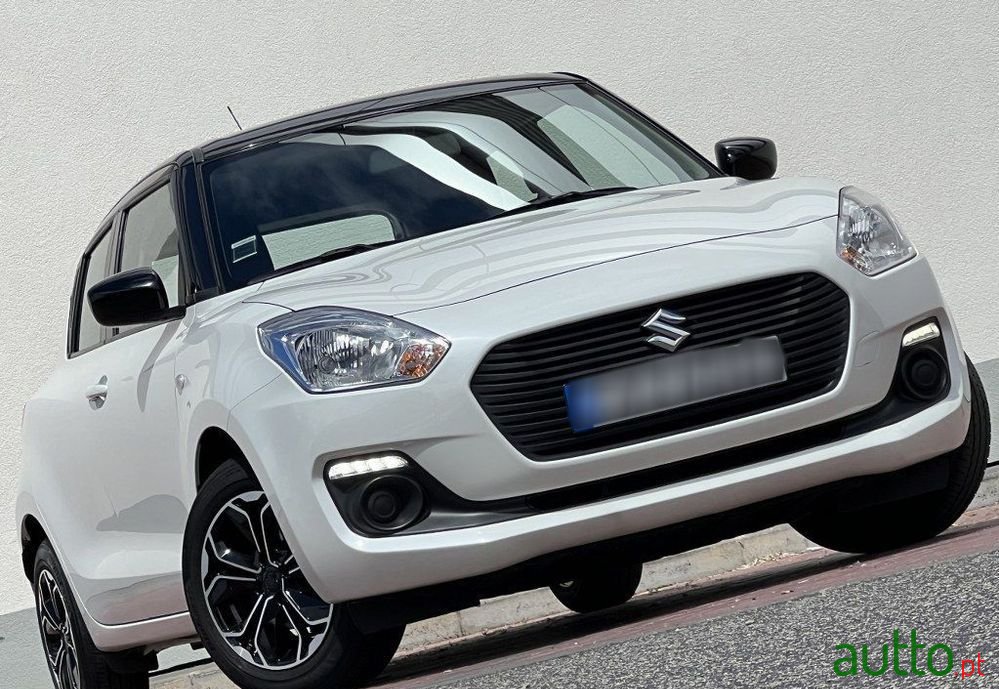 2019' Suzuki Swift 1.2 Vvt Gle Shvs photo #1