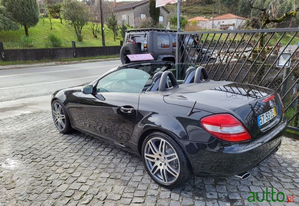 2005' Mercedes-Benz Slk-200 photo #3