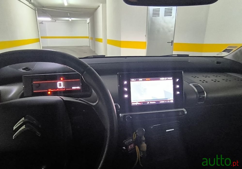 2018' Citroen C4 Cactus photo #5