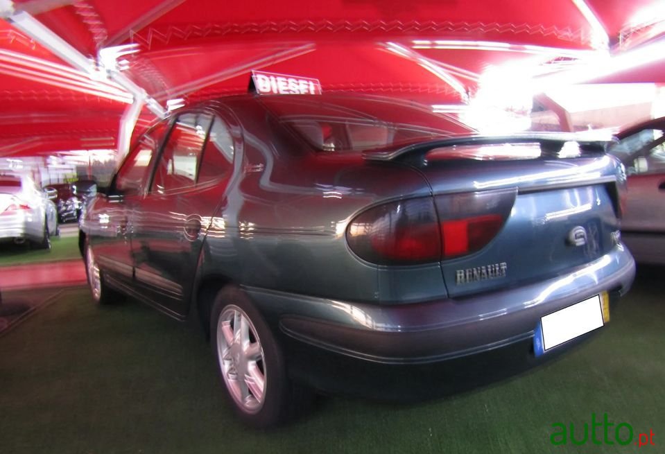 1997' Renault Megane photo #6