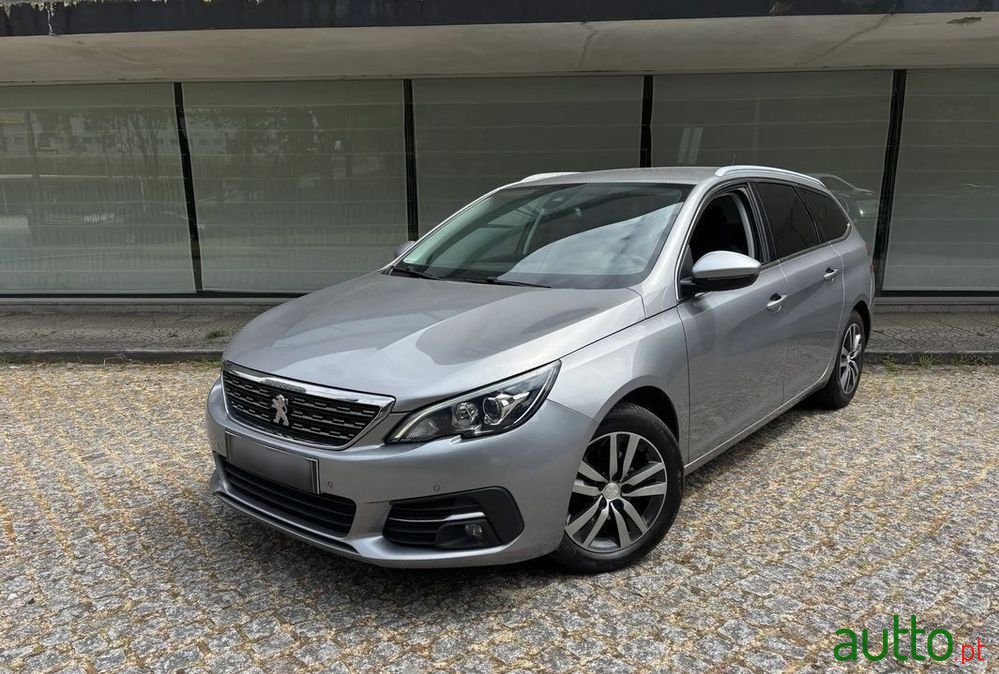 2018' Peugeot 308 Sw photo #1