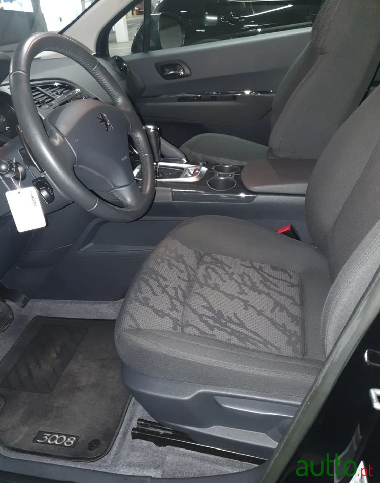 2014' Peugeot 3008 photo #6