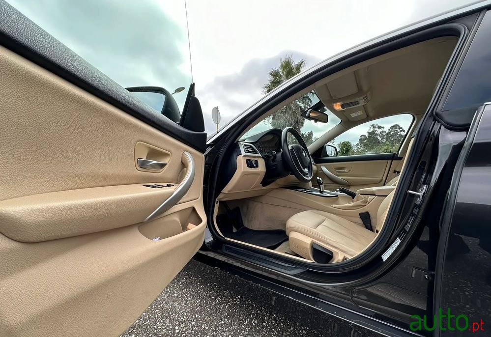 2016' BMW Série 4 D Advantage Auto photo #2