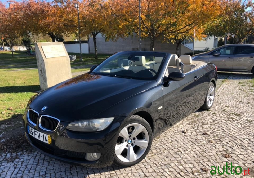 2008' BMW 320 photo #1