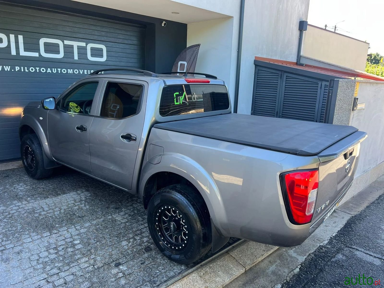 2019' Nissan Navara photo #6
