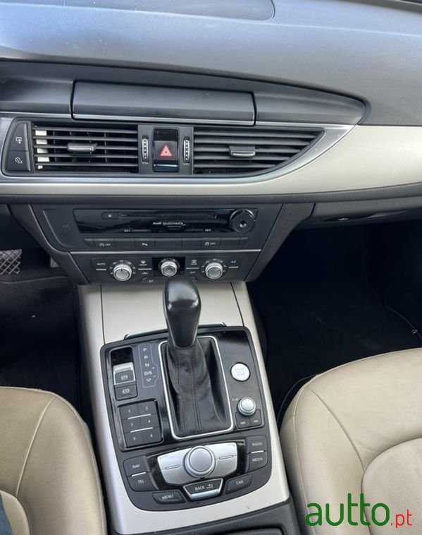 2016' Audi A6 Avant photo #6