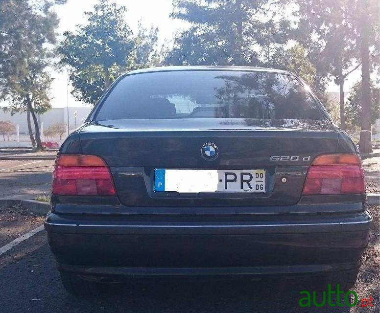 2000' BMW 520 photo #1
