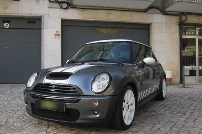 2005' MINI Cooper S 3 Portas