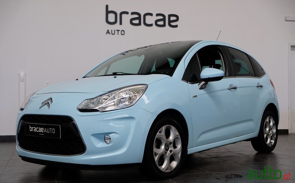 2011' Citroen C3 photo #2