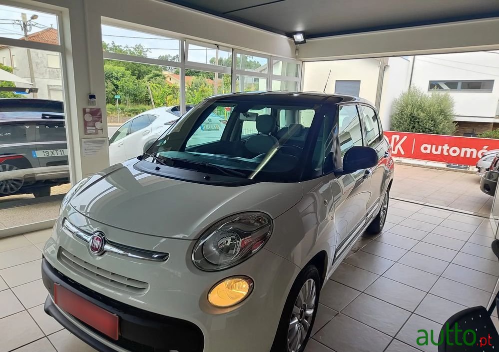 2014' Fiat 500L photo #5