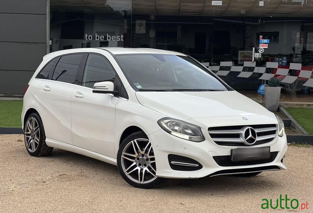 2015' Mercedes-Benz B 180 photo #4