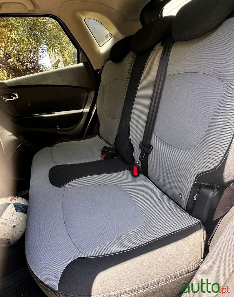 2014' Renault Captur 1.5 Dci photo #5