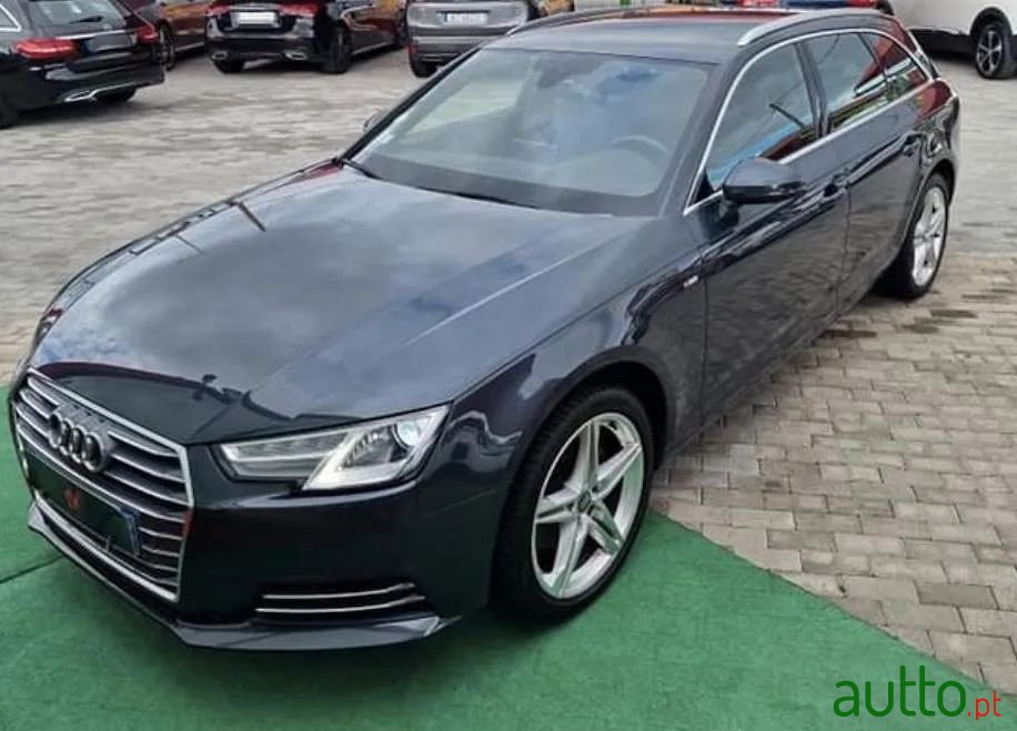 2016' Audi A4 Avant photo #4