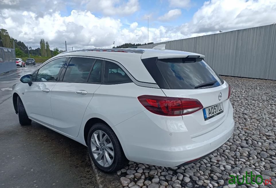 2017' Opel Astra Sports Tourer photo #5