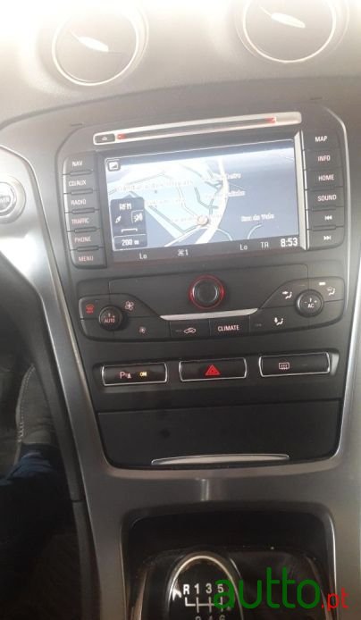 2010' Ford Mondeo Sw photo #3