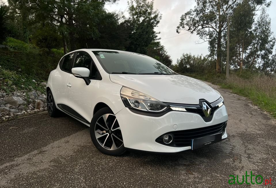 2016' Renault Clio photo #2