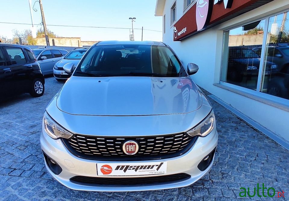 2017' Fiat Tipo photo #3