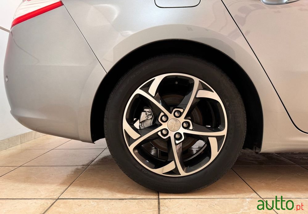 2016' Peugeot 508 Sw photo #5