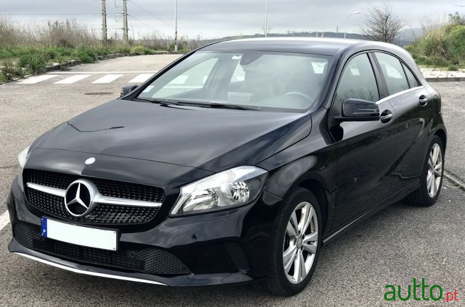 2016' Mercedes-Benz A-180 photo #3