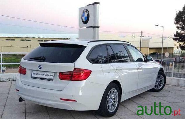 2013' BMW 318 D Touring photo #2