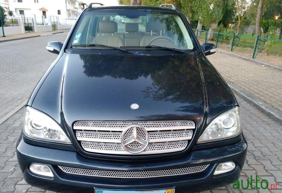 2004' Mercedes-Benz Ml-270 Cdi Aut. photo #3