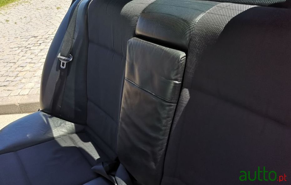 1998' BMW 323 photo #3