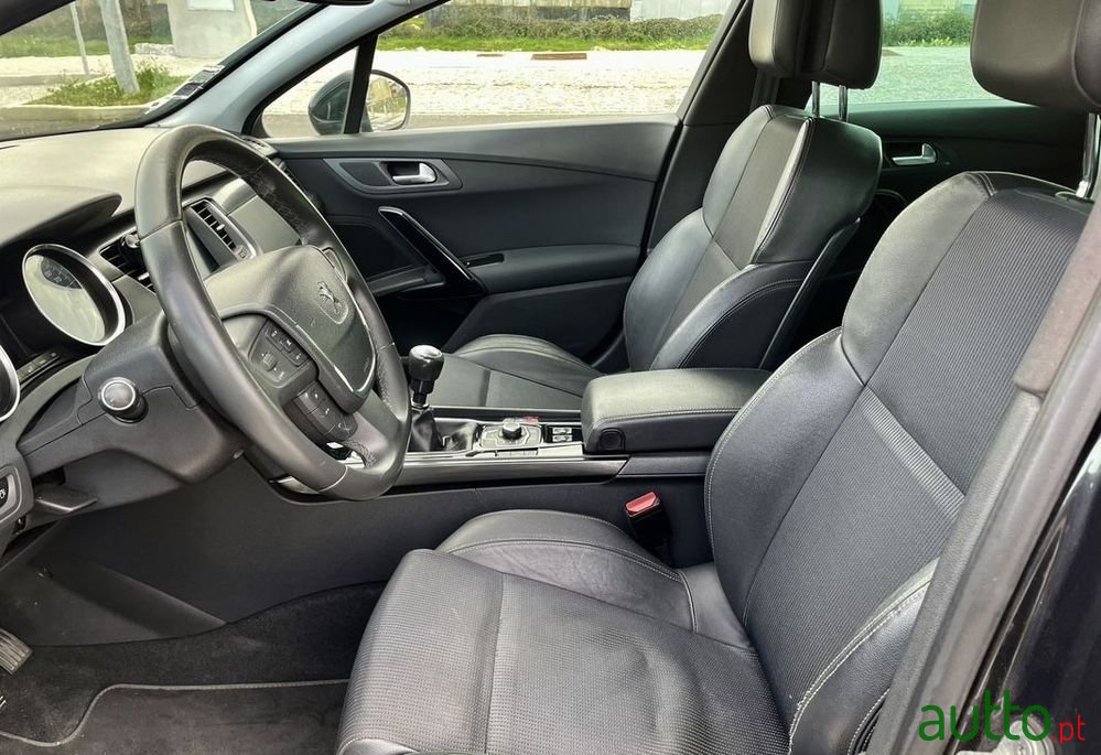 2011' Peugeot 508 Sw photo #6