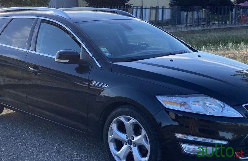2012' Ford Mondeo Sw photo #1