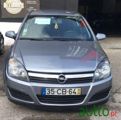 2006' Opel Astra photo #3