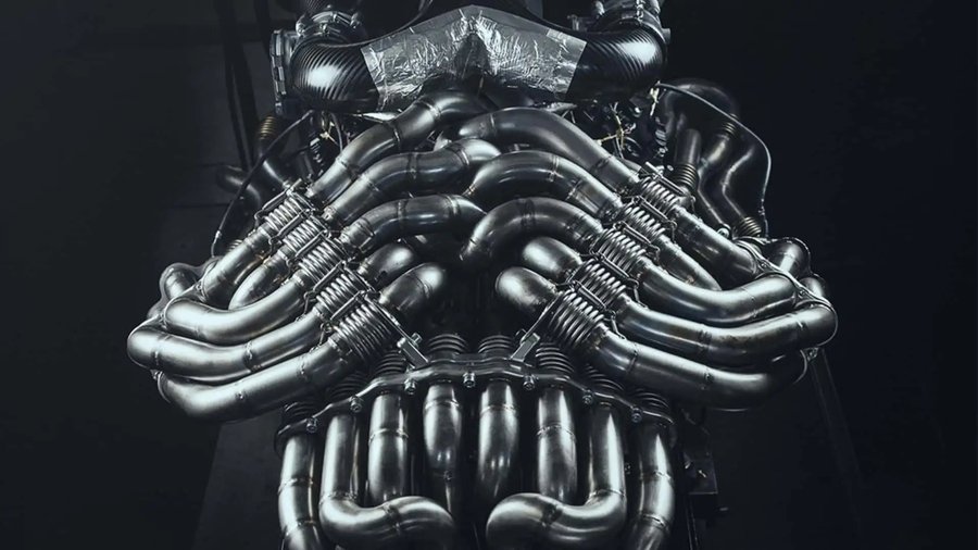 De Tomaso’s New 12,000-RPM V12 Looks Like It Came Straight Out of an Alien Movie