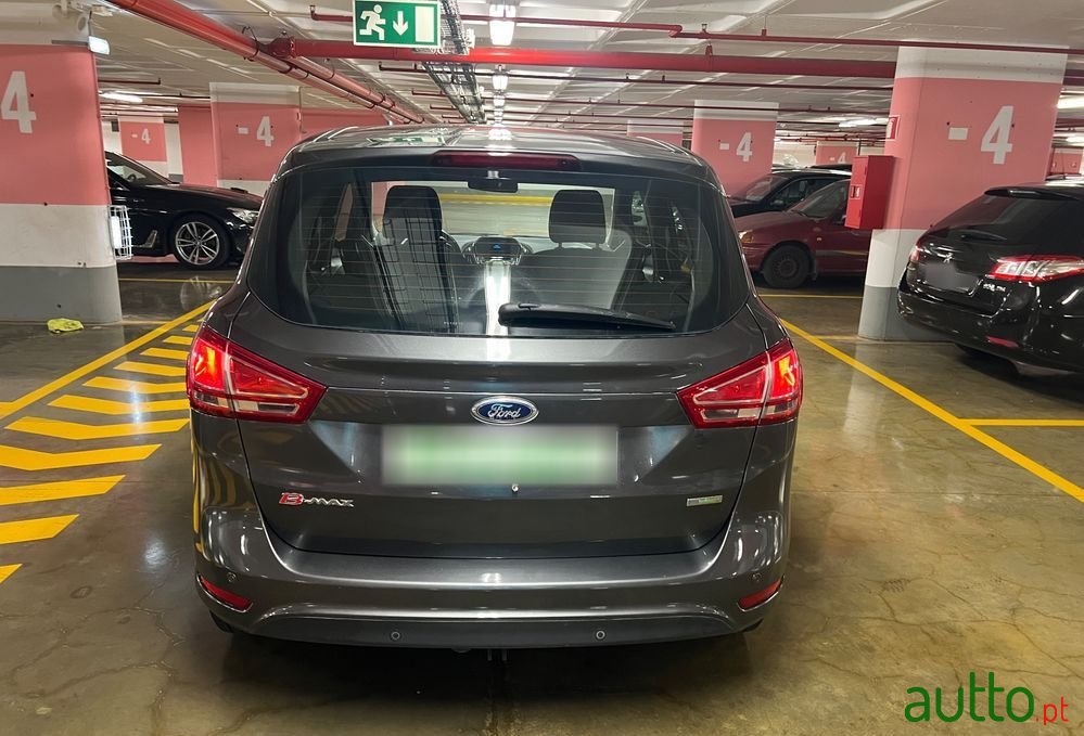 2015' Ford B-MAX 1.0 Scti Titanium photo #5