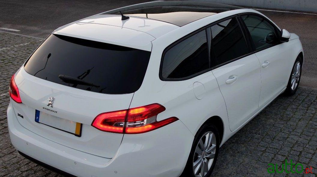 2015' Peugeot 308 Sw photo #2