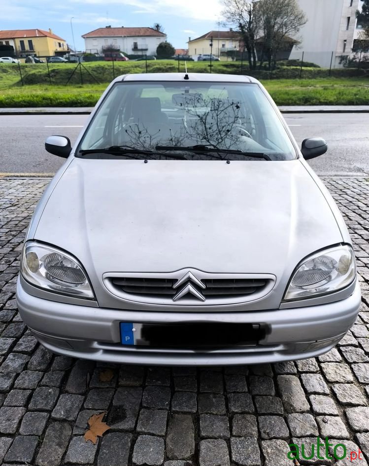 2002' Citroen Saxo photo #1