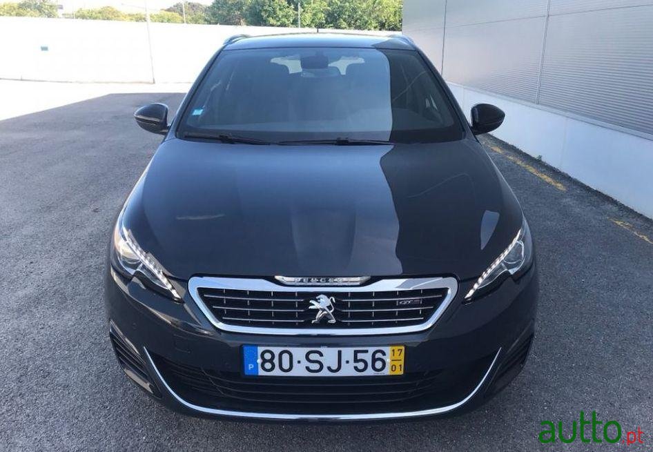 2017' Peugeot 308 Sw photo #2