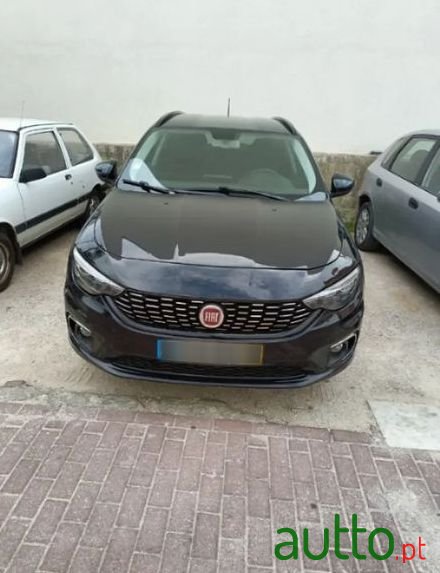 2018' Fiat Tipo Station Wagon photo #3