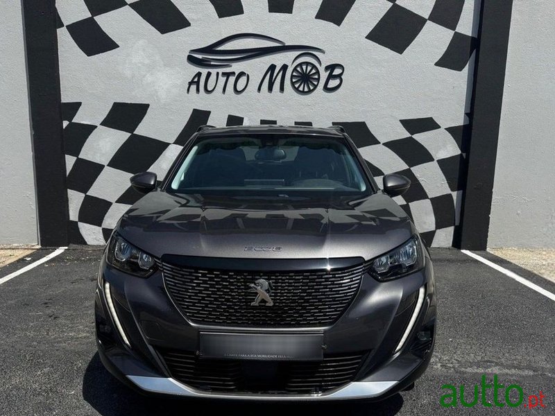2021' Peugeot 2008 photo #3